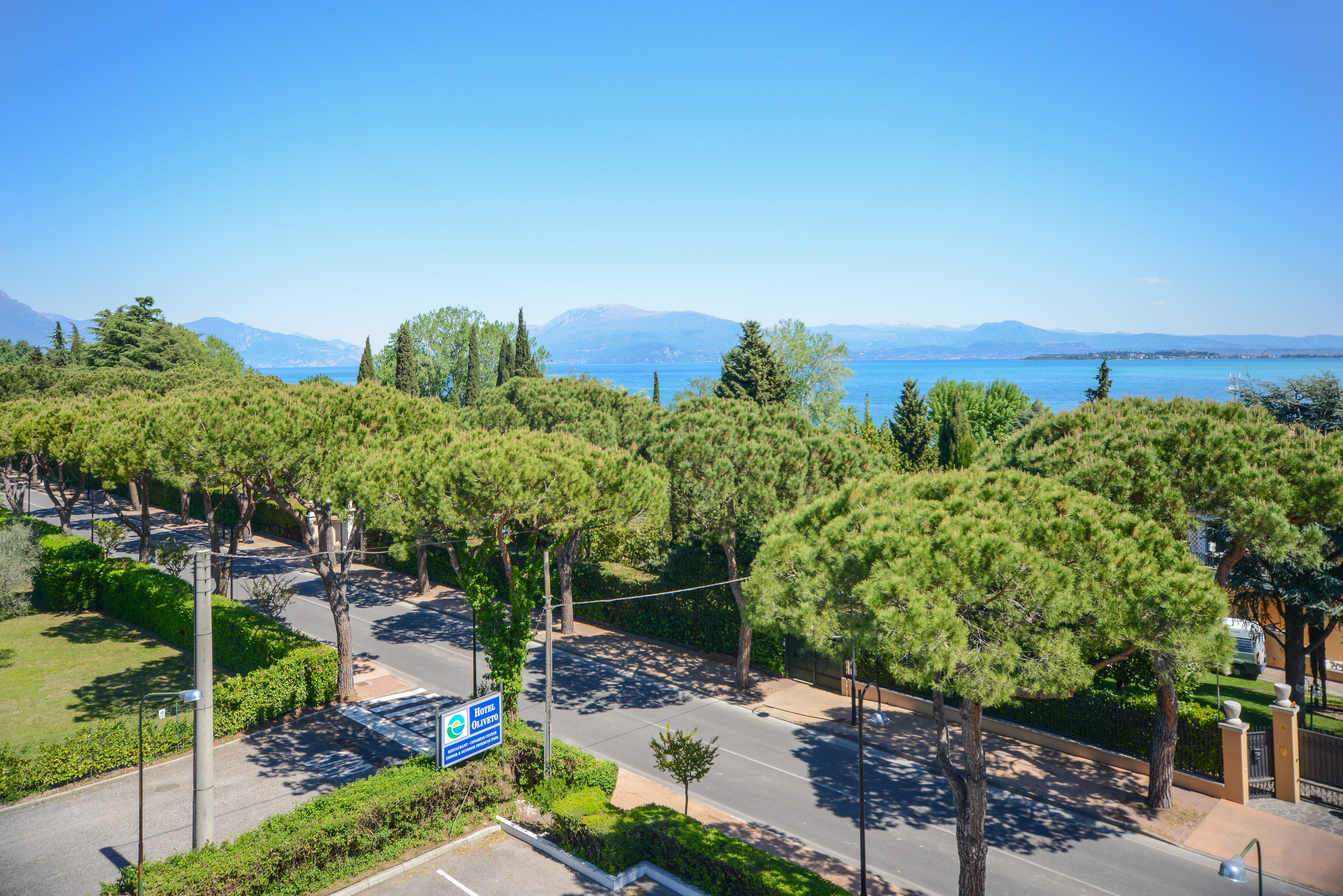 Hotel Oliveto Desenzano del Garda Exterior foto